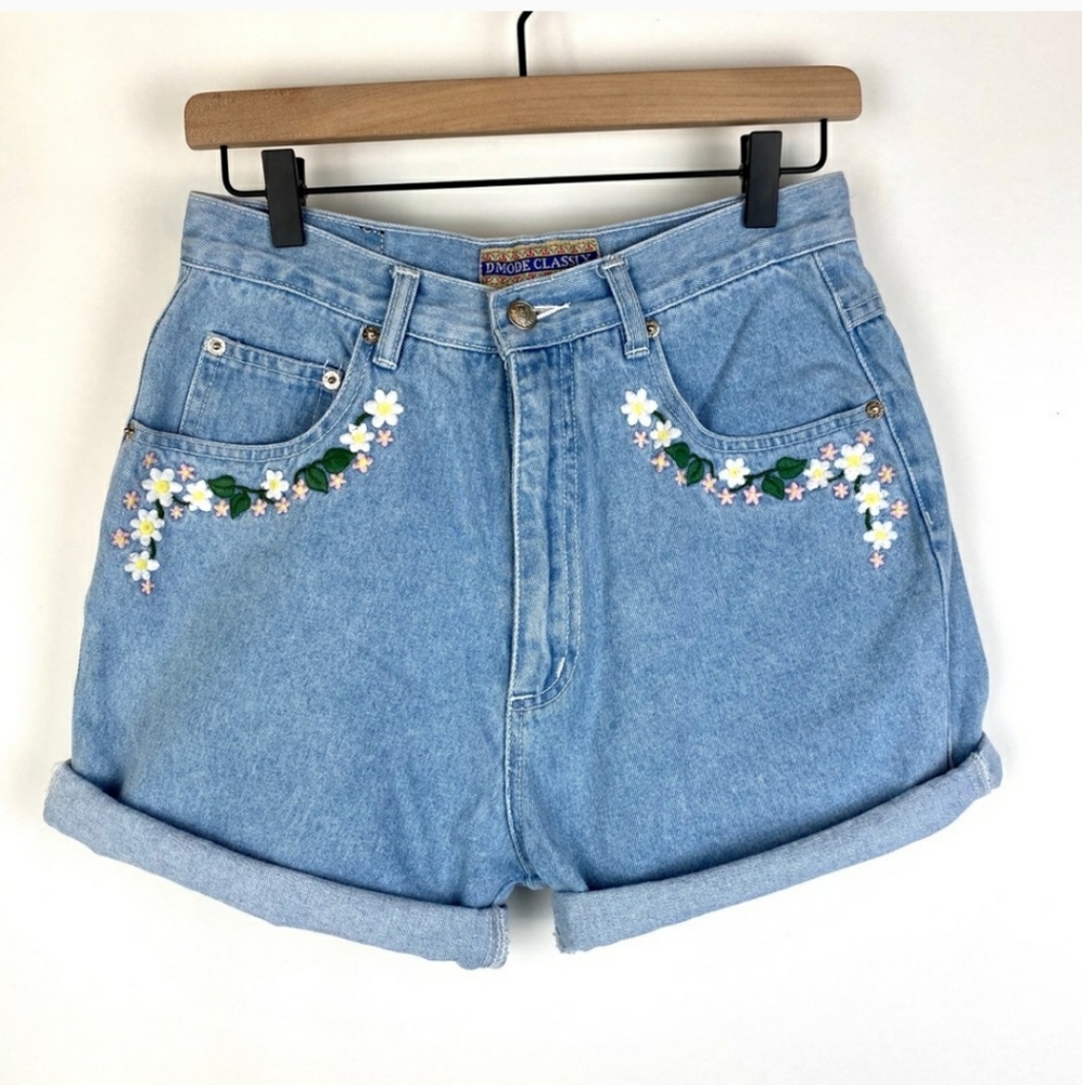 Vintage D'Mode Classix High Rise Shorts